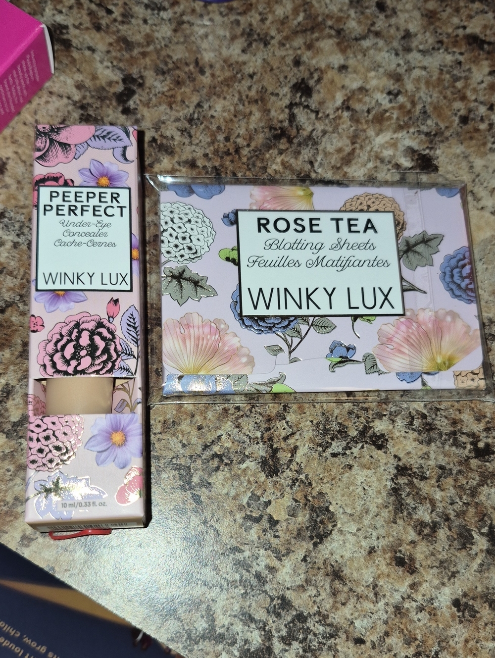 WINKY LUX Floral Rose Tea Blotting Sheets & Peeper Perfect Concealer - Pink